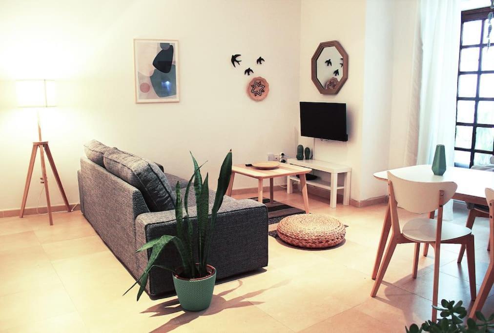 Fancy Apartment In A Historic House, Chiclana City Center By C. Dreams Chiclana de la Frontera Luaran gambar