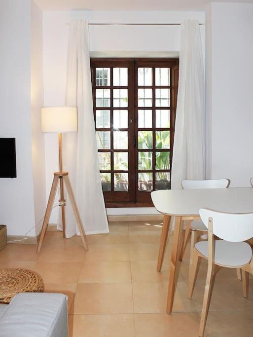 Fancy Apartment In A Historic House, Chiclana City Center By C. Dreams Chiclana de la Frontera Luaran gambar